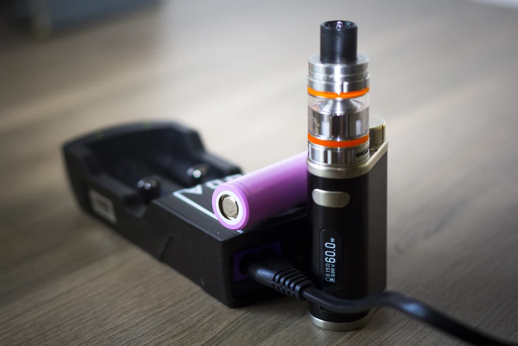 You are currently viewing How to Charge Vape