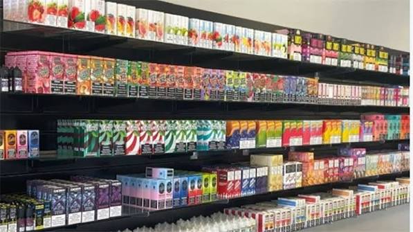 You are currently viewing Navigating the B2B Vape Wholesale Market: A Retailer’s Strategic Guide