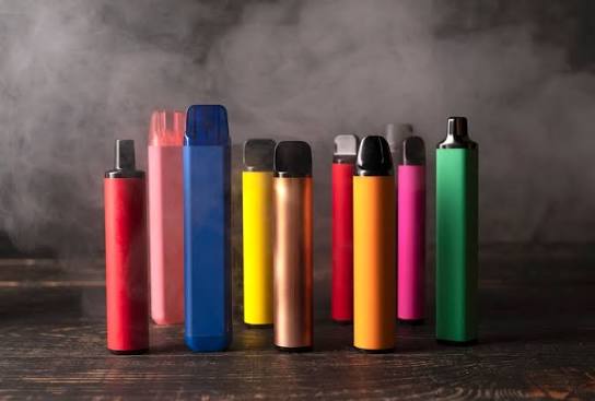 You are currently viewing A Beginner’s Guide to Using Disposable Vapes Safely